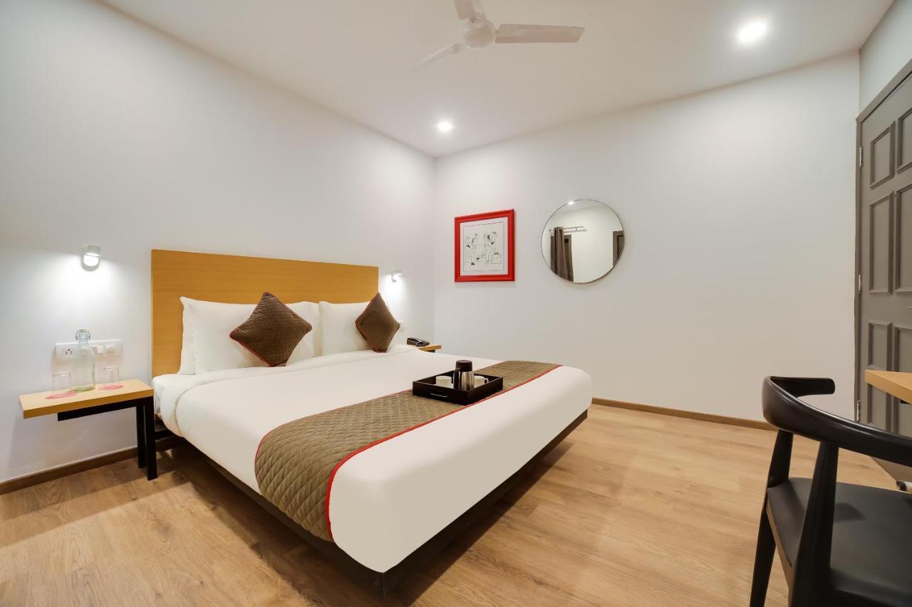 Oyo Townhouse 019 Anand Vihar Hotell New Delhi Exteriör bild