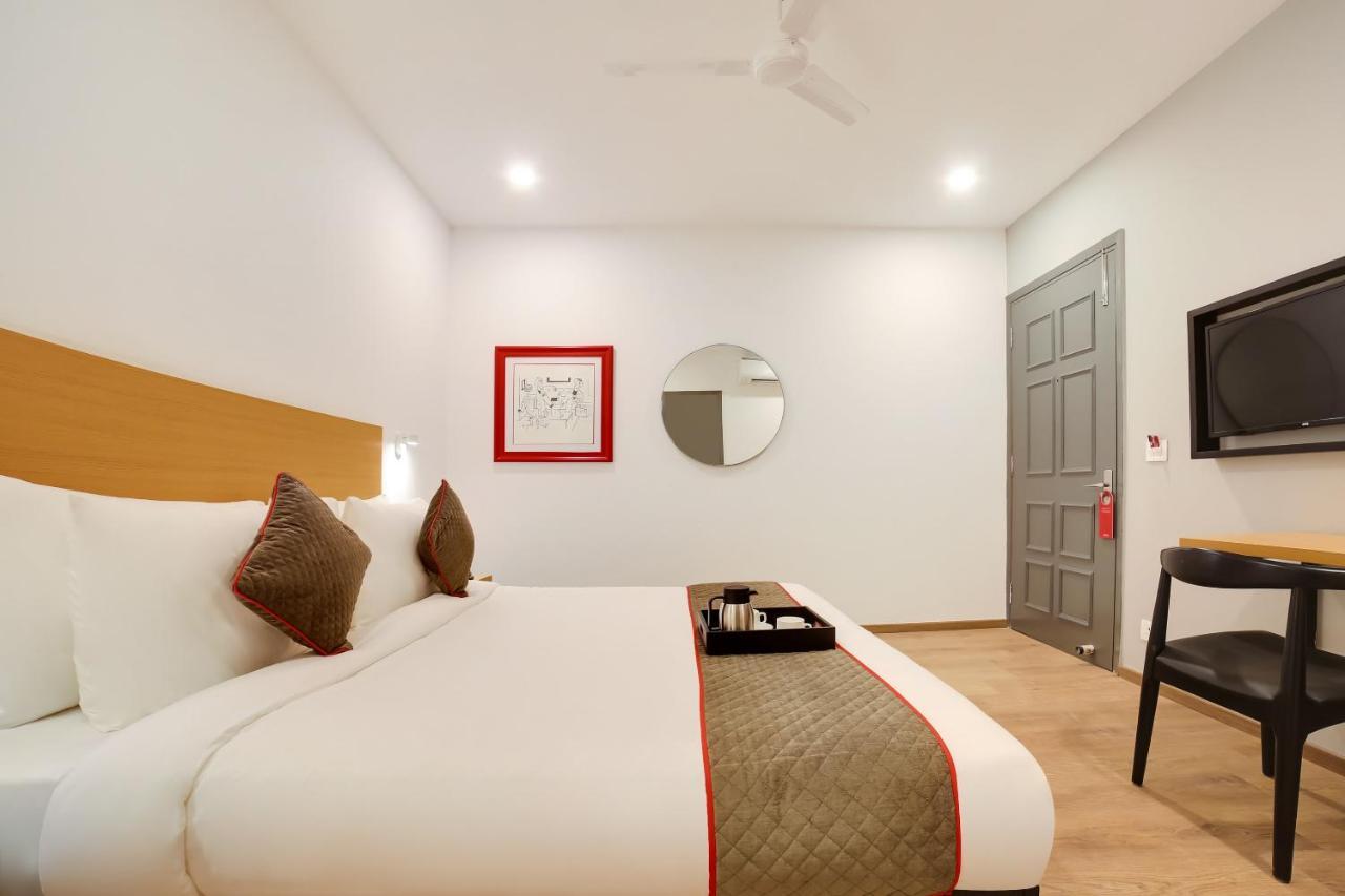 Oyo Townhouse 019 Anand Vihar Hotell New Delhi Exteriör bild