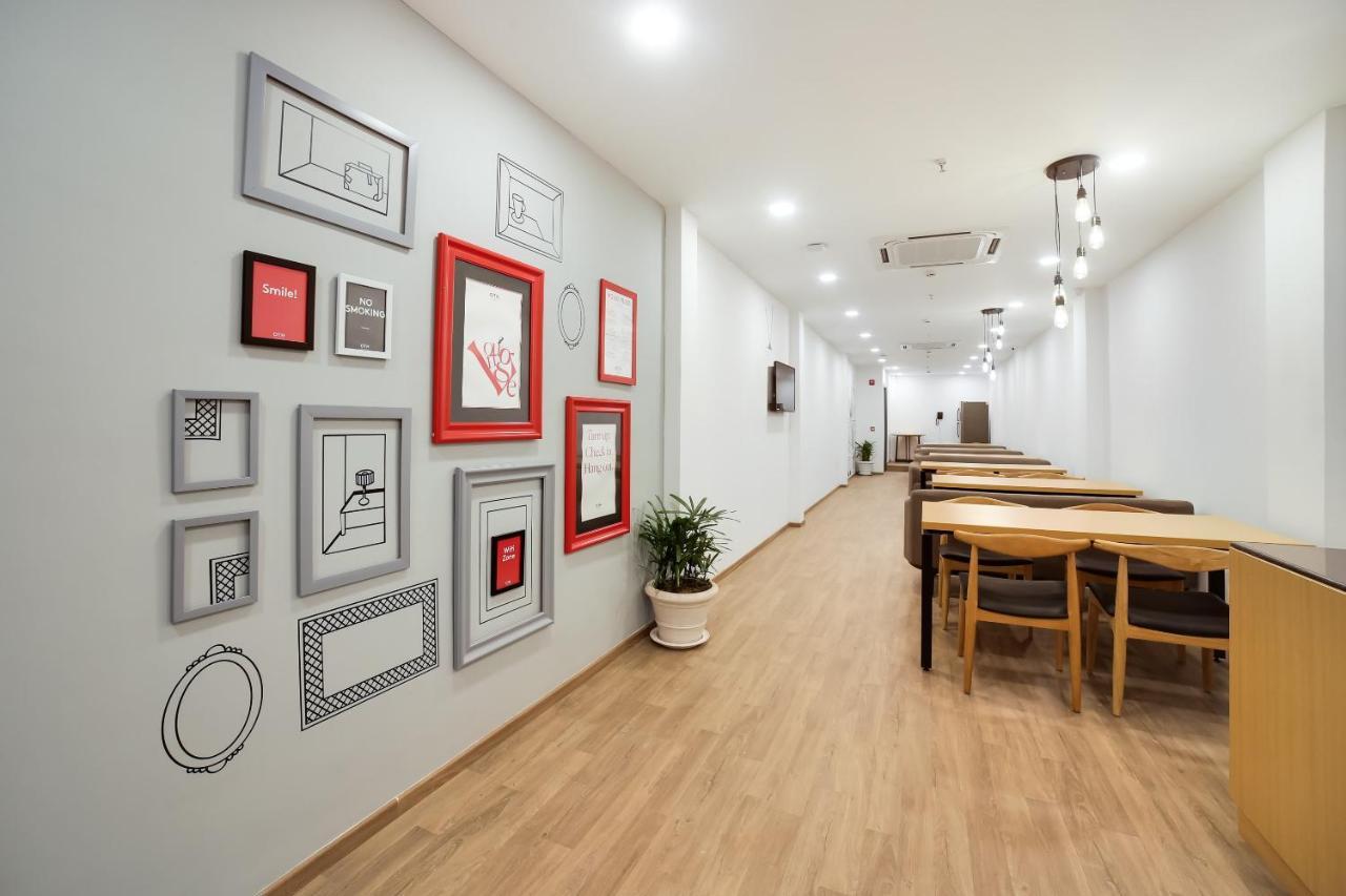 Oyo Townhouse 019 Anand Vihar Hotell New Delhi Exteriör bild
