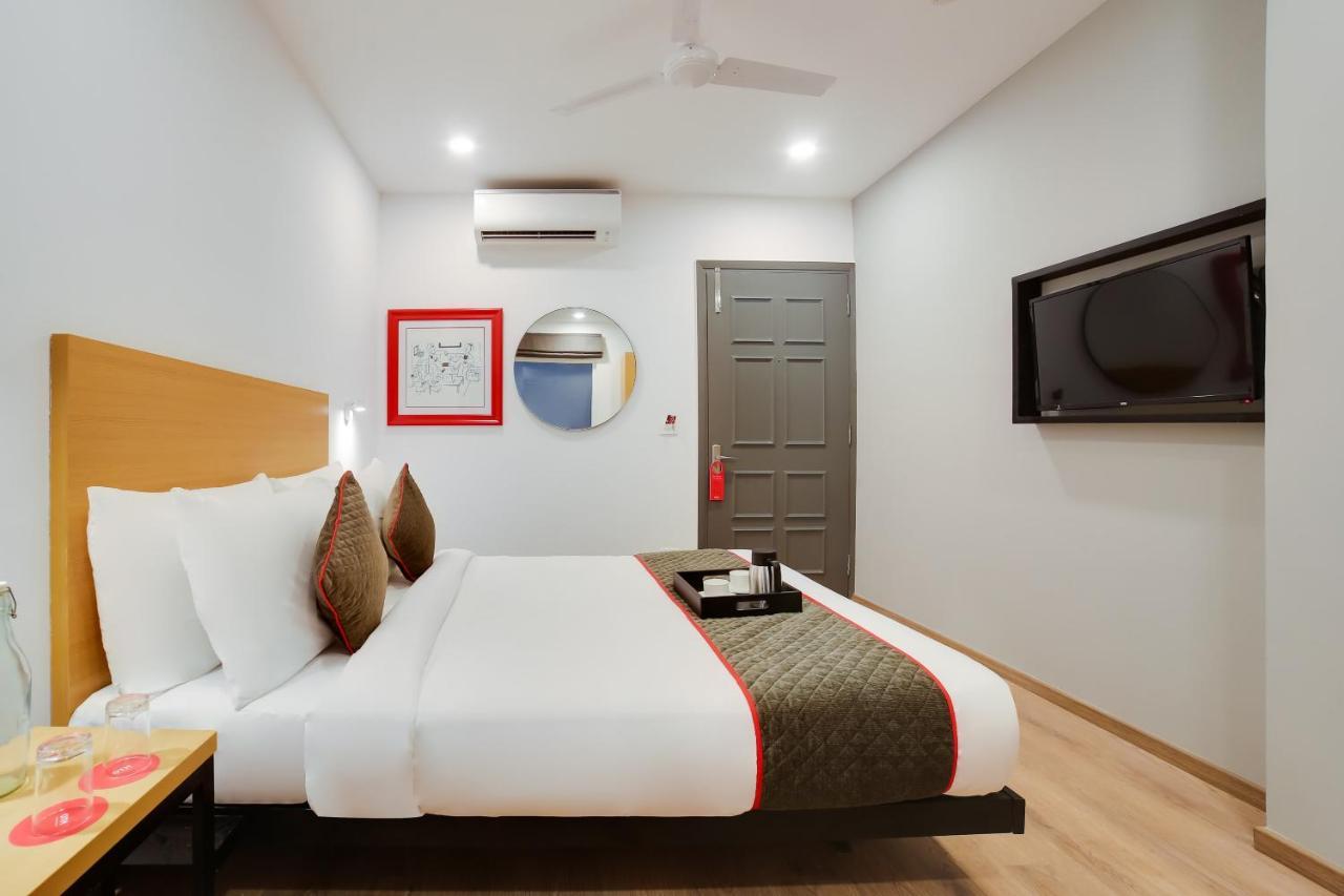 Oyo Townhouse 019 Anand Vihar Hotell New Delhi Exteriör bild