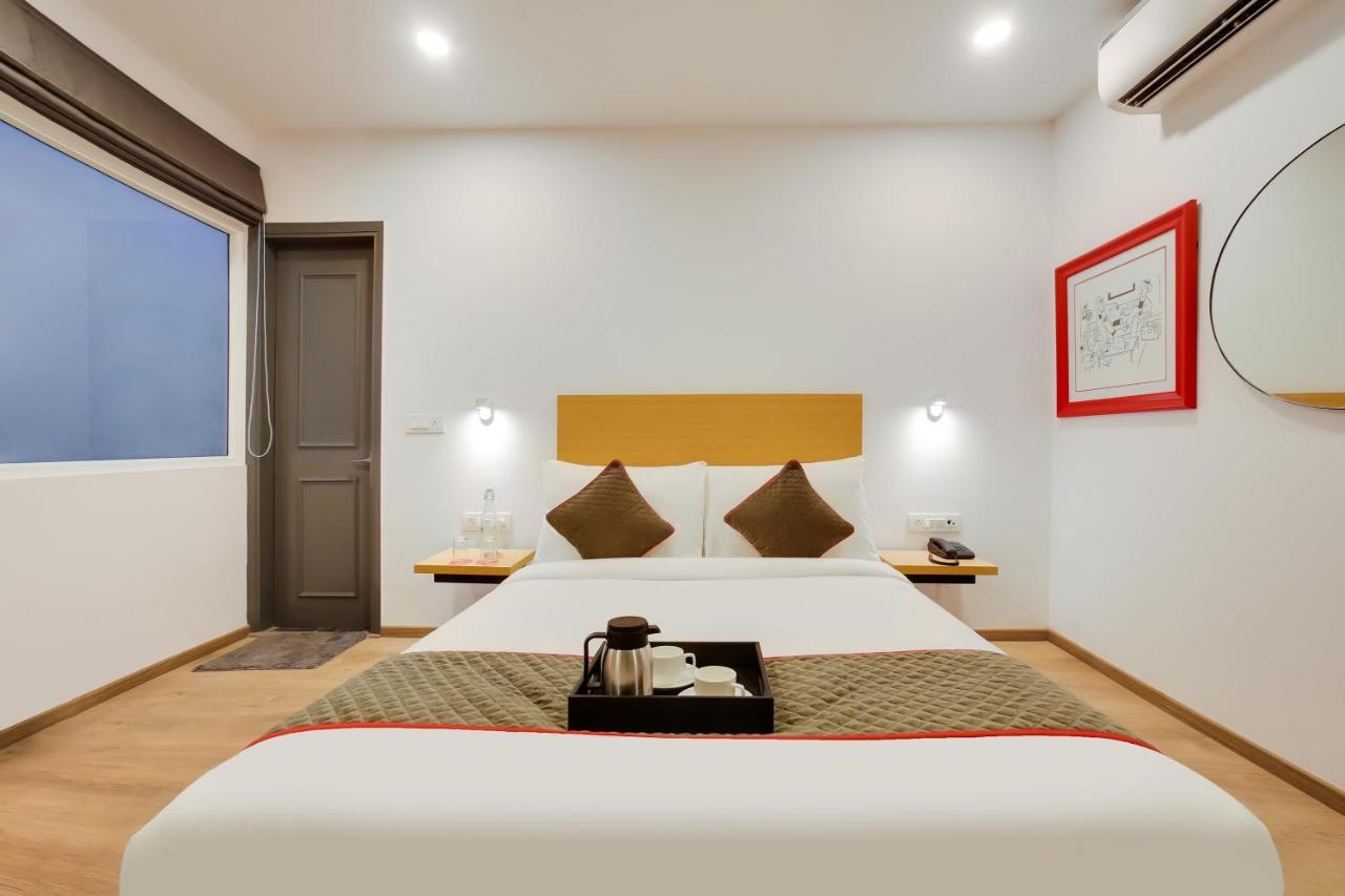 Oyo Townhouse 019 Anand Vihar Hotell New Delhi Exteriör bild