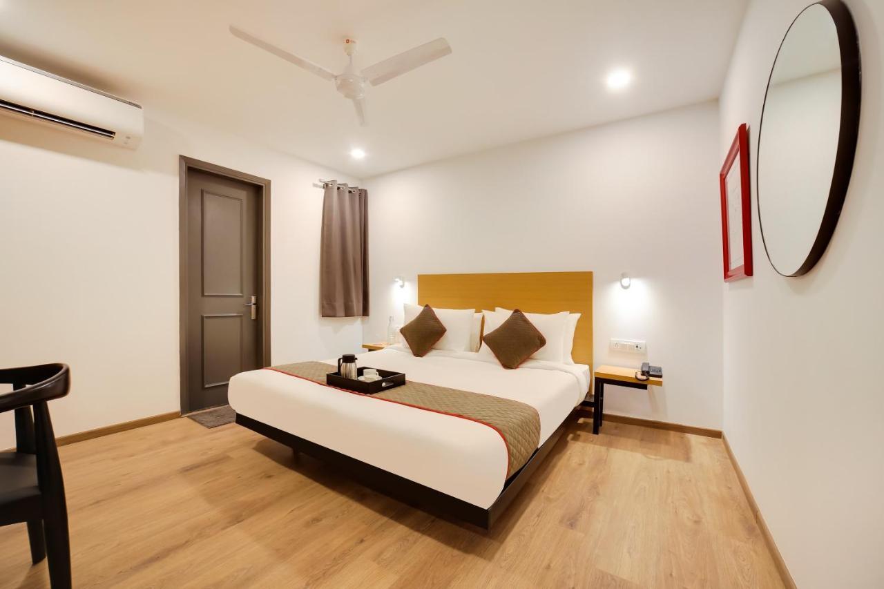 Oyo Townhouse 019 Anand Vihar Hotell New Delhi Exteriör bild